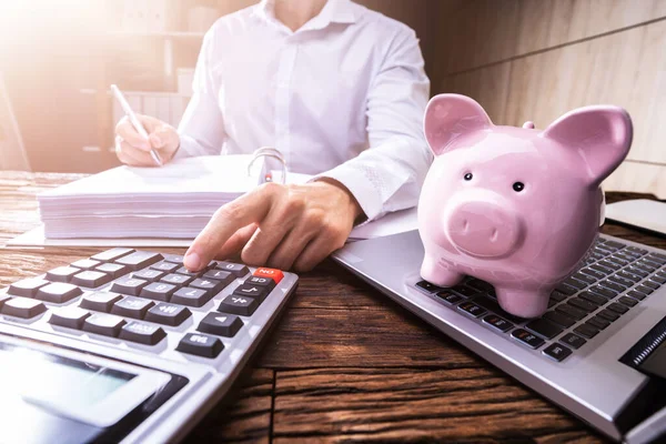 Piggybank 401 Калькулятор Экономии Учета Счетов — стоковое фото