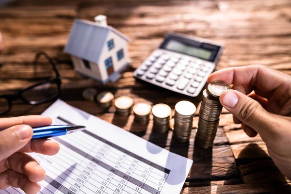 House Property Tax Saving Money Mortgage — Stock Photo, Image