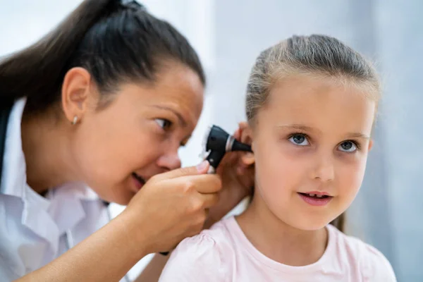 Otolaryngology Infection Child Doctor Checking Ear Using Otoscope — Stock Photo, Image