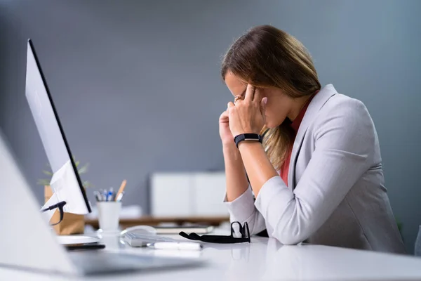 Mujer Negocios Estresada Mujer Negocios Aburrida Preocupación —  Fotos de Stock