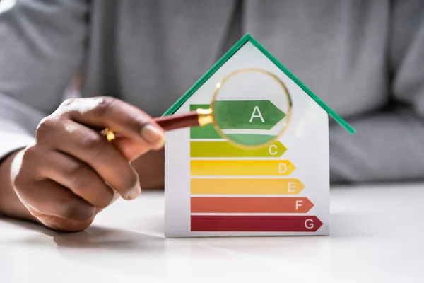 Energieeffizienz Gebäudeinspektion Umweltfreundliches Haus — Stockfoto