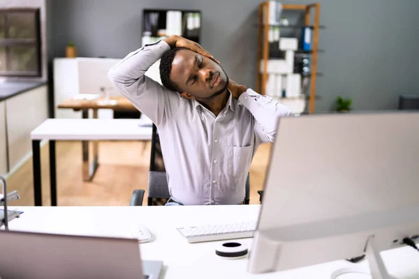 Stretching Office Desk Work — Stock fotografie