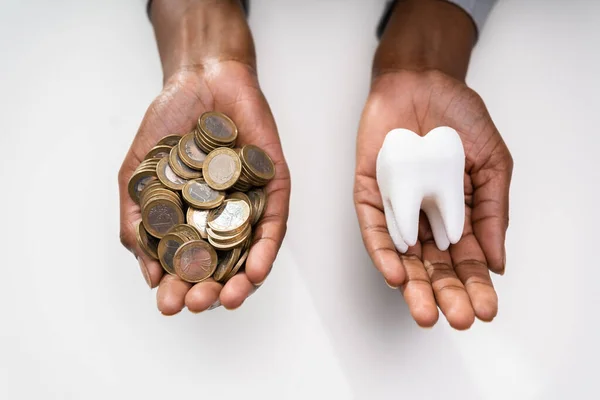 Стоимость Зубного Импланта Страхование Зубов — стоковое фото