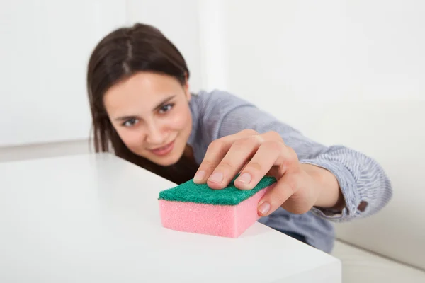 Woman Cleaning Table — Stock Photo, Image