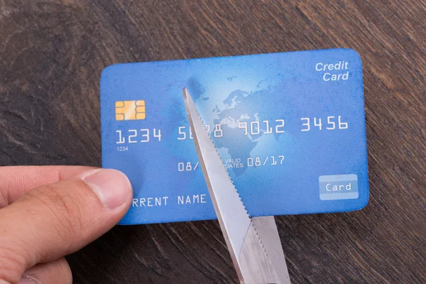 Taglio carta di credito — Foto Stock