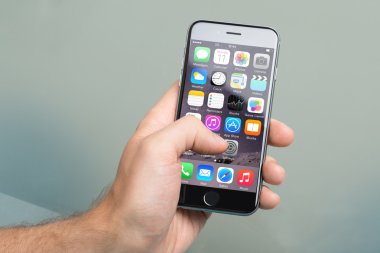 El bir elma kullanarak iphone6