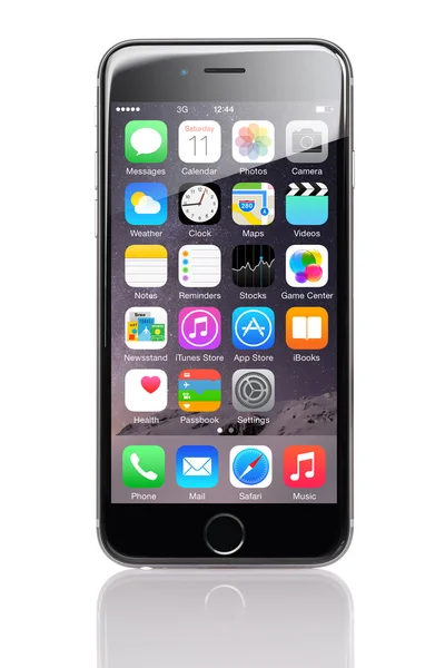 苹果 iphone 6 与各种应用程序在主屏幕上 — 图库照片