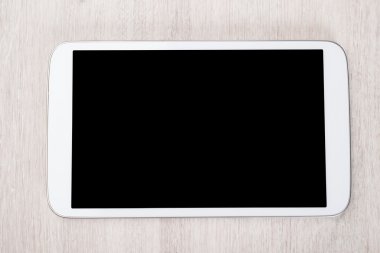 Ahşap masa üstünde Smartphone