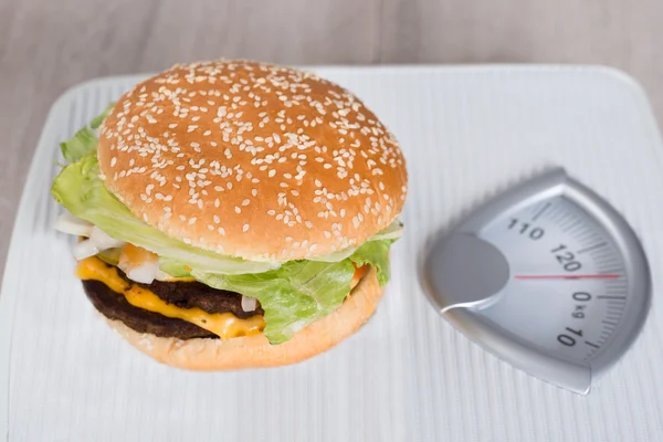 A mérési skála hamburger — Stock Fotó