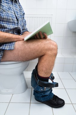 Tuvalet okuma kitabı erkekte