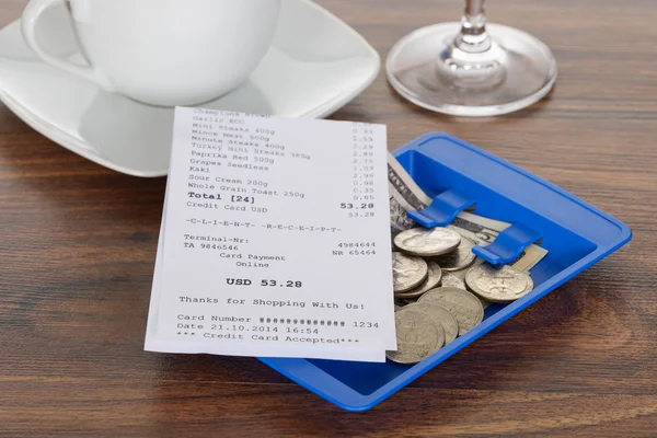 Bill And Currency On Table — Stock Photo, Image