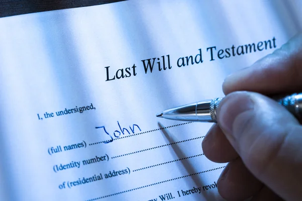 Person Writing Last Will — Stock Photo, Image