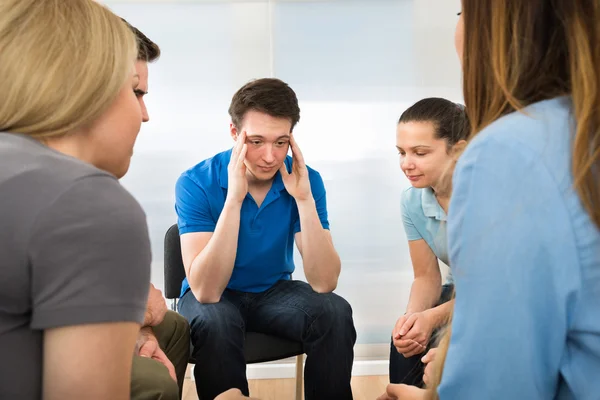 Depressed Man With Friends — Stock Photo, Image