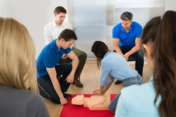 EHBO-opleiding — Stockfoto