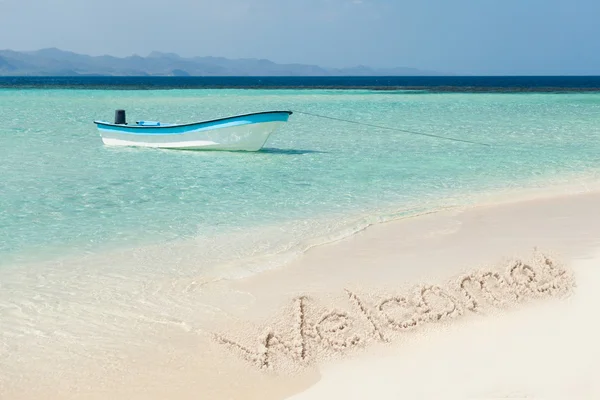 Boat Moored On Sea — Stock Photo, Image