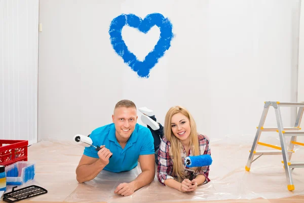 Couple With Paint Rollers — Stock Photo, Image