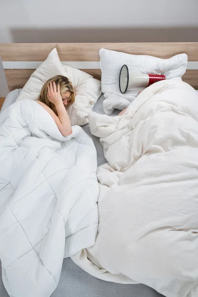 Woman Disturbed By Snores — Stock Photo, Image