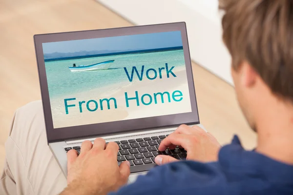 Man Working On Laptop At Home — Stock Photo, Image