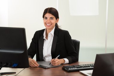 Tasarımcısı ile Grafik Tablet