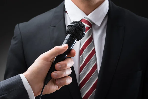 Person Holding Microphone — Stock Photo, Image