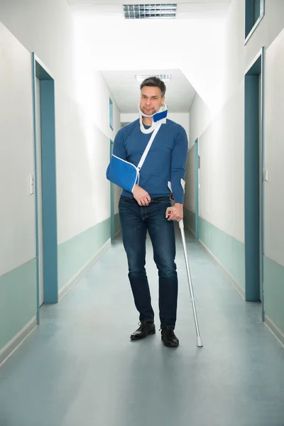 Behinderter Mann im Krankenhaus — Stockfoto