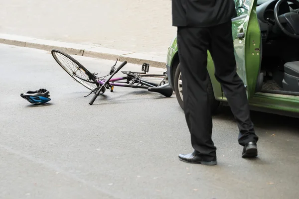 Conducteur masculin après collision — Photo