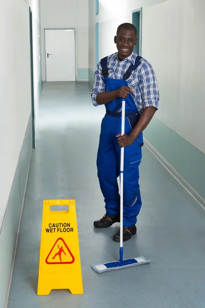 Male Janitor Mopping — Stock Photo, Image