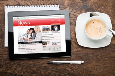 Çay Kupası ve dijital Tablet