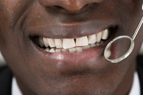 Doktor dělá zubní prohlídka — Stock fotografie