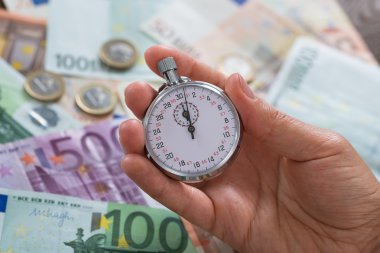 El kronometre üzerinden para ile