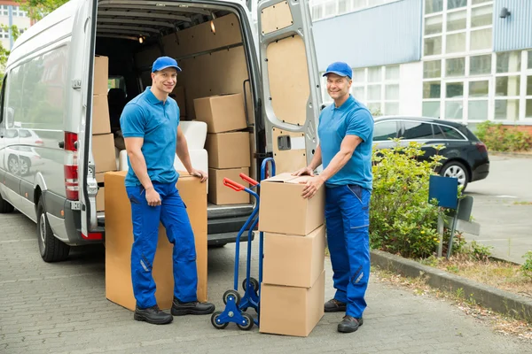 Workers With Cardboard Boxes — Stock Photo, Image