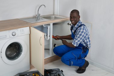 Tesisatçı sabitleme lavabo mutfak