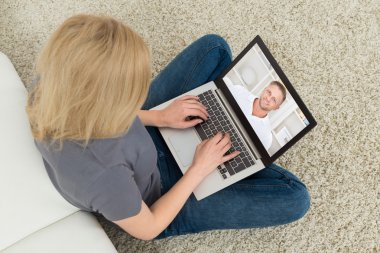 Kadın Online Video sohbet