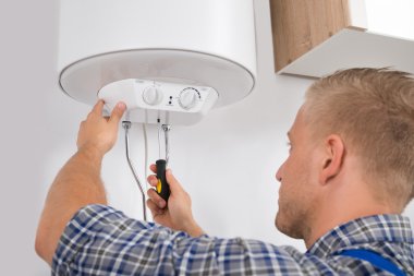 Elektrikli Kombi tamir işçi