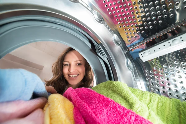 Happy Woman View From Inside The Washer — Stock Photo, Image