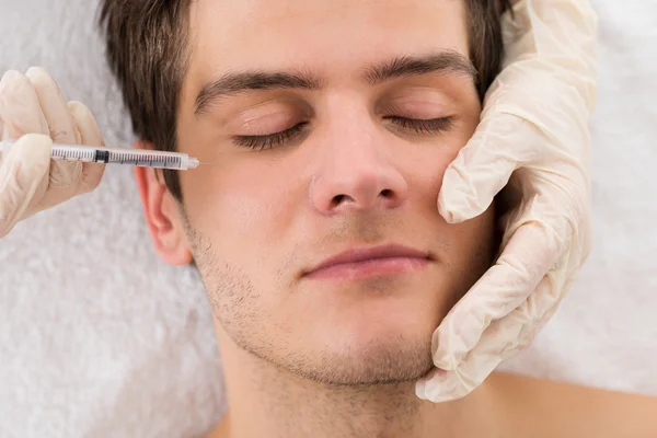 Man Receiving Wrinkle Treatment — Stock Photo, Image