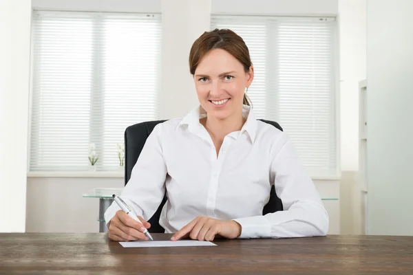 Happy Businesswoman With Pen — Stock Photo, Image