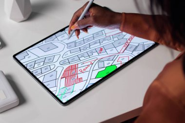 Kentsel Manzaranın Haritalandırılması: Bir Kadın Şehir Geliştirme Rehberi.