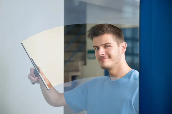 Worker Cleaning Glass With Squeegee — Stock Photo, Image