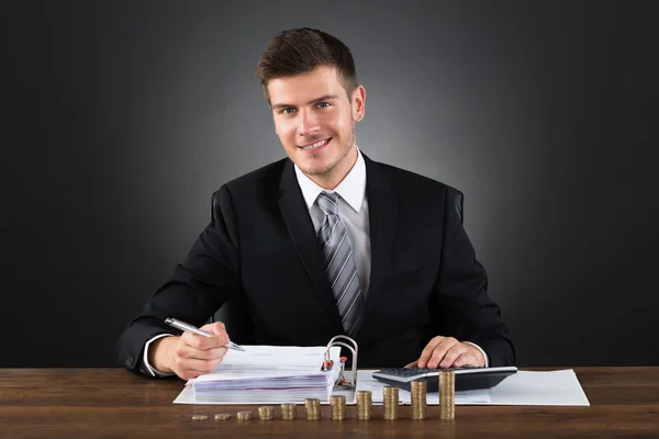 Businessman Doing Accounting — Stock Photo, Image
