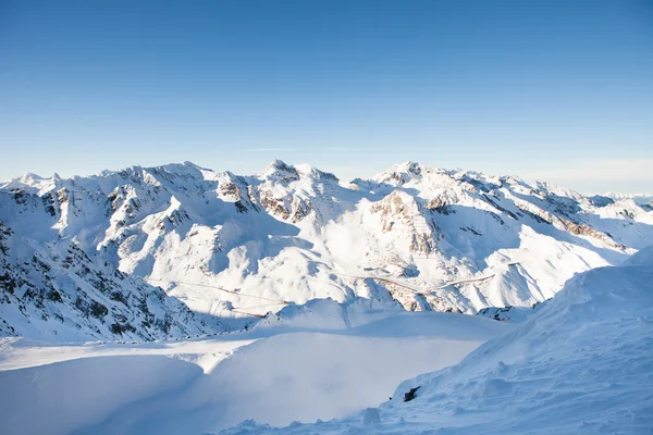 Snow Covered Mountain Range — Stock Photo, Image