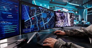 Hükümet Yöneticisi Askeri Teknolojiyi Kentteki Bilgisayar Gözetimi İçin Kullanıyor