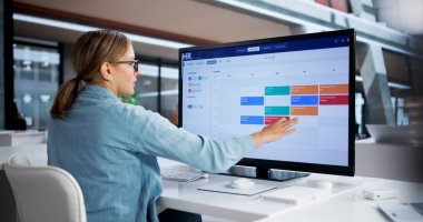 Bilgisayar Yazılım Şirketi için Yetenekli İK Yöneticisi Röportajları.