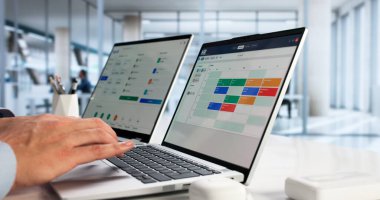 İnsan Kaynakları yazılımıyla görüşme, şirket fırsatları ve sadakati için personel yönetimi..