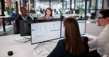 Küçük işletme sahipleri için kullanıcı dostu yazılım ile finansal işlemleri düzene sokmak. Maaş Doğruluğu Artırılıyor