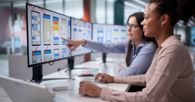 Başarılı Siyah Kadın Geliştirici Mobil Uygulama Uygulaması Kullanıcı Arayüzü Tasarımı