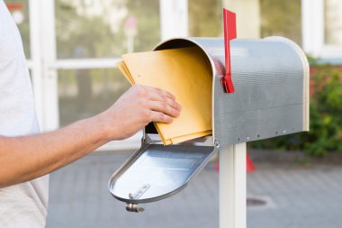 Posta kutusu kişi kaldırma mektuplar