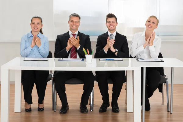 Businesspeople Applauding In Conference — Stock Photo, Image