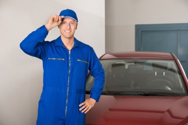 Garajda güvenli tamirci