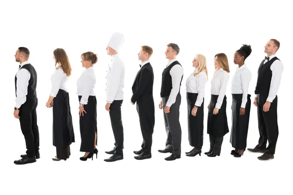 Le personnel du restaurant faisant la queue — Photo